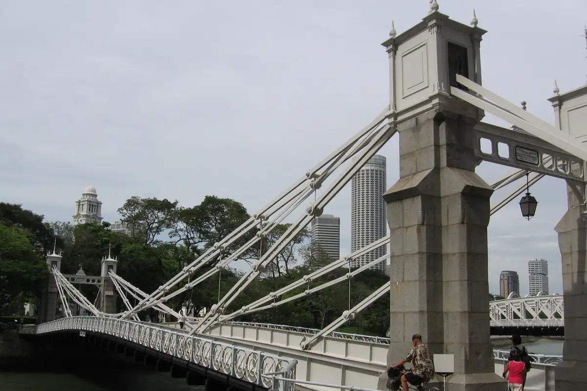 Cavenagh Bridge, Singapore