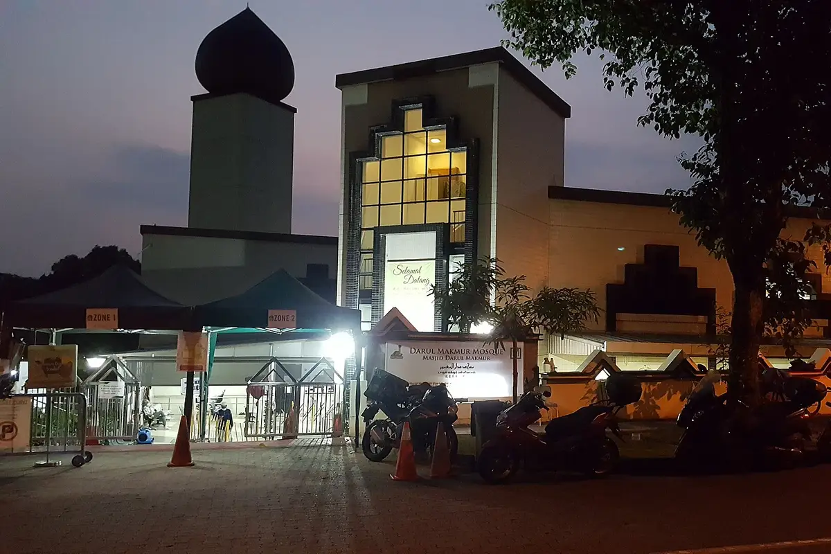Masjid Darul Makmur, Singapore